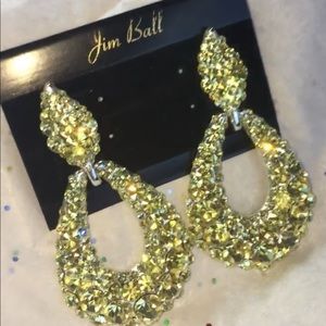 gold/yellow jim ball formal earrings